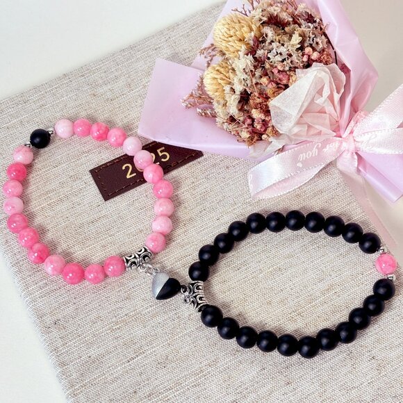 Couples Heart Bracelet Set – Magnetic Heart Matching Bracelets –Anniversary Gift - Picture 1 of 7